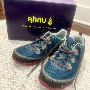 Ahnu Sugarpine Air Mesh - Teal Hiking Shoes (Like New - Size 7.5M)